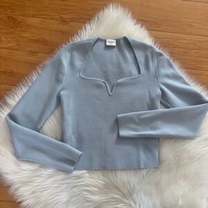 Abercrombie & Fitch Sweetheart Slim Semi-Cropped Sweater